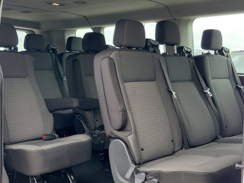 Used 2024 Ford Transit 350 XLT RWD image 17
