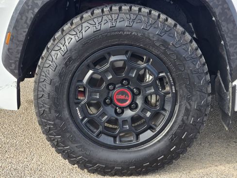 Used 2024 Toyota Sequoia 4WD image 11