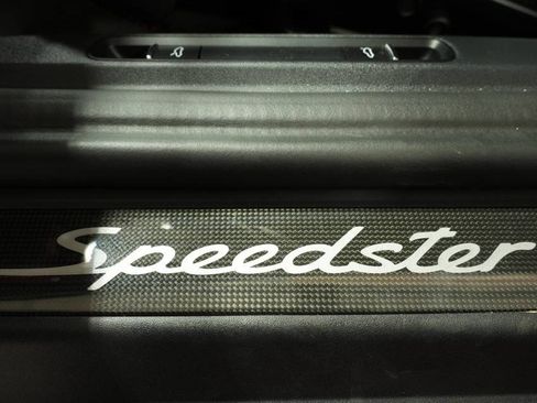 Used 2019 Porsche 911 Speedster image 33