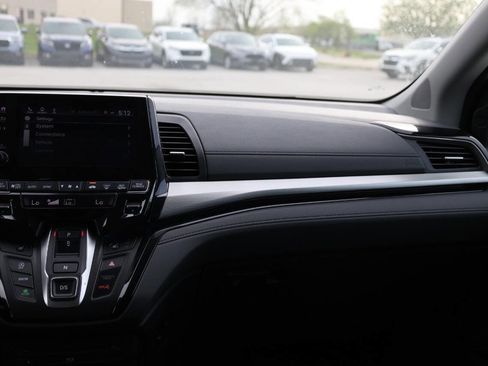 Used 2023 Honda Odyssey Touring image 24