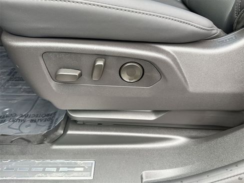 Used 2025 GMC Hummer EV 3X image 14