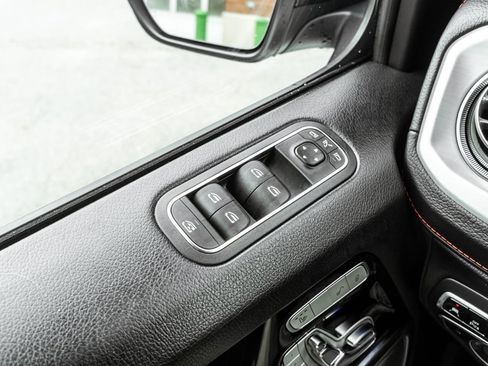 Used 2019 Mercedes-Benz G 550 w/ Exclusive Interior Package image 17