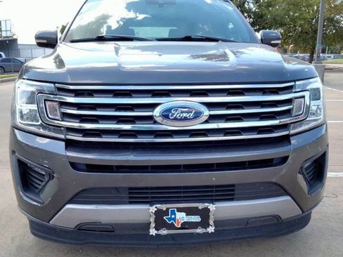 Used 2020 Ford Expedition Max XLT w/ Equipment Group 202A image 2