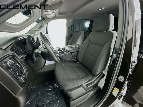 Used 2021 Chevrolet Silverado 1500 Custom image 25