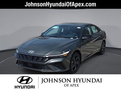 New 2026 Hyundai Elantra SEL Sport Premium FWD image 1