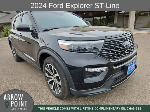 Used 2024 Ford Explorer ST-Line w/ Class IV Trailer Tow Package RWD image 2