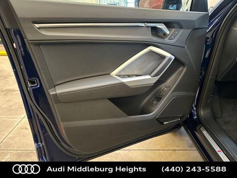 New 2025 Audi Q3 2.0T Premium image 11