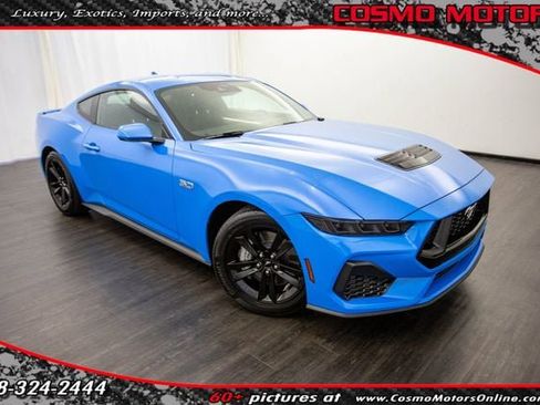 Used 2025 Ford Mustang GT image 1