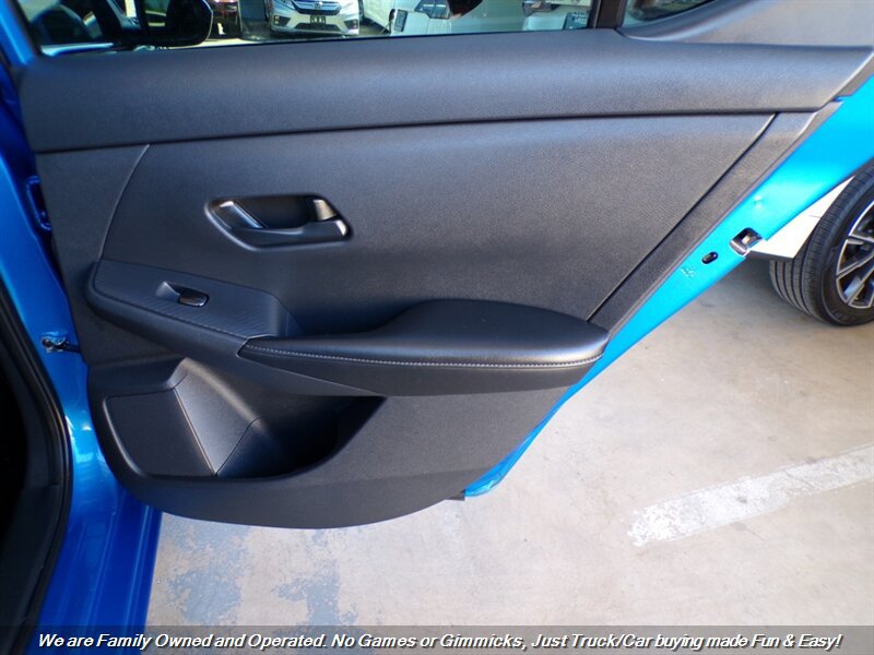 Used 2024 Nissan Sentra SV FWD image 23