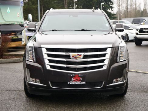 Used 2017 Cadillac Escalade Premium Luxury image 8