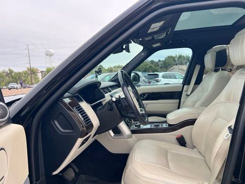 Used 2018 Land Rover Range Rover HSE AWD/4WD image 28