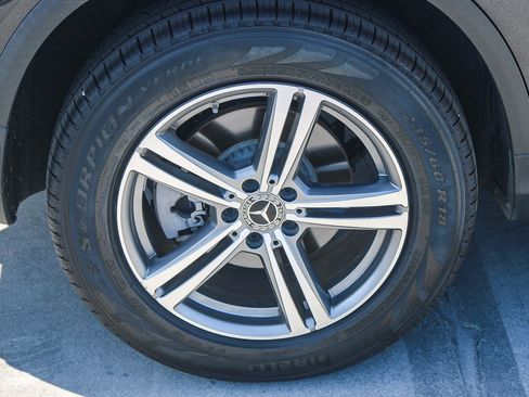 Used 2021 Mercedes-Benz GLC 300 image 17