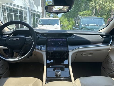 Used 2021 Jeep Grand Cherokee L Limited RWD image 25