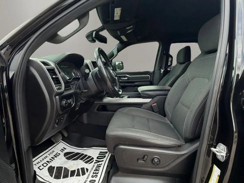 Used 2019 RAM 1500 Big Horn AWD/4WD image 9