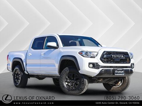 Used 2018 Toyota Tacoma TRD Off-Road image 1