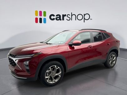 Used 2025 Chevrolet Trax LT