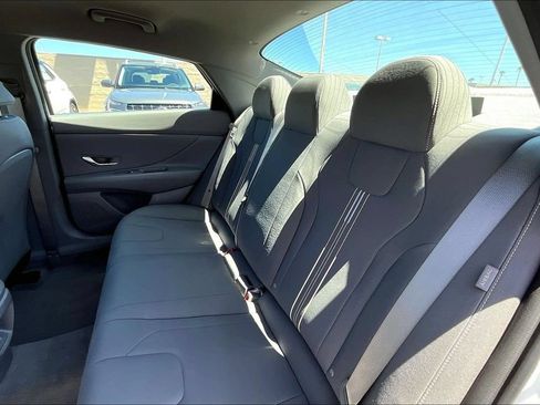 Used 2026 Hyundai Elantra Sport FWD image 15