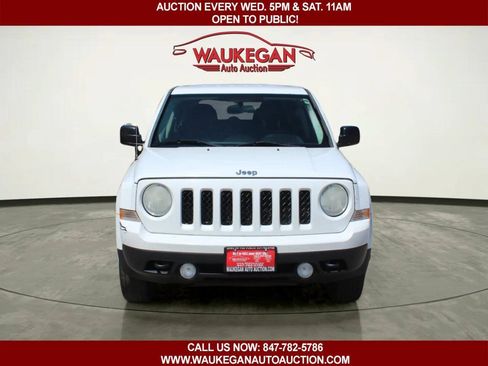 Used 2014 Jeep Patriot Sport w/ Power Value Group AWD/4WD image 2