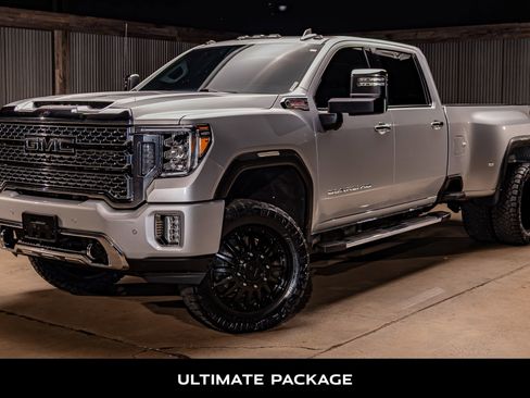 Used 2022 GMC Sierra 3500 Denali w/ Denali Ultimate Package image 5