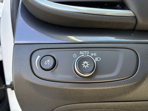 Certified 2022 Buick Encore Preferred image 31