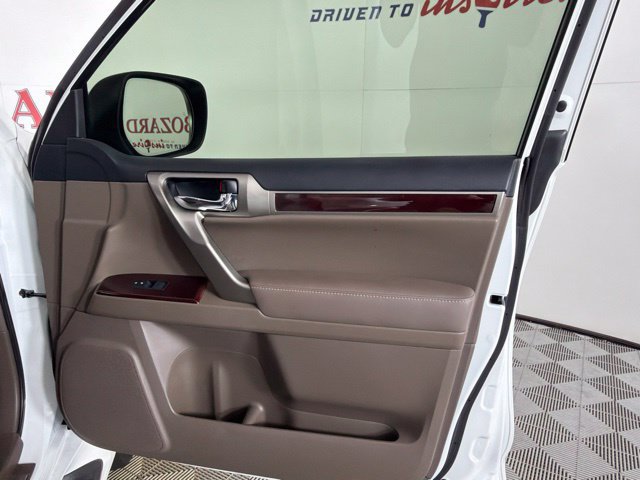 Used 2017 Lexus GX 460 AWD/4WD image 33