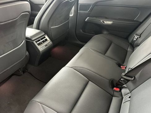 New 2026 Lexus ES 350e FWD image 10