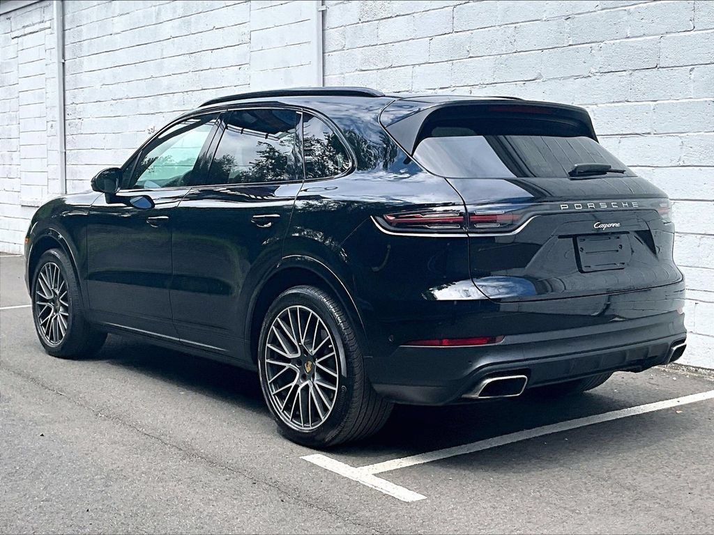 Certified 2023 Porsche Cayenne AWD/4WD image 3