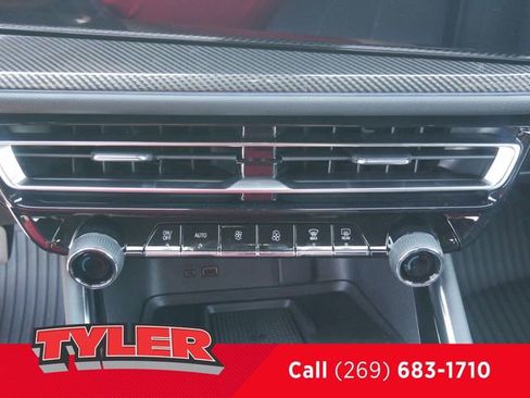New 2026 Chevrolet Traverse High Country w/ LPO, Floor Liner Package AWD/4WD image 31
