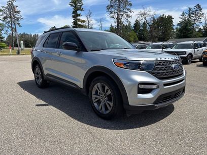 Used 2024 Ford Explorer XLT w/ Equipment Group 202A