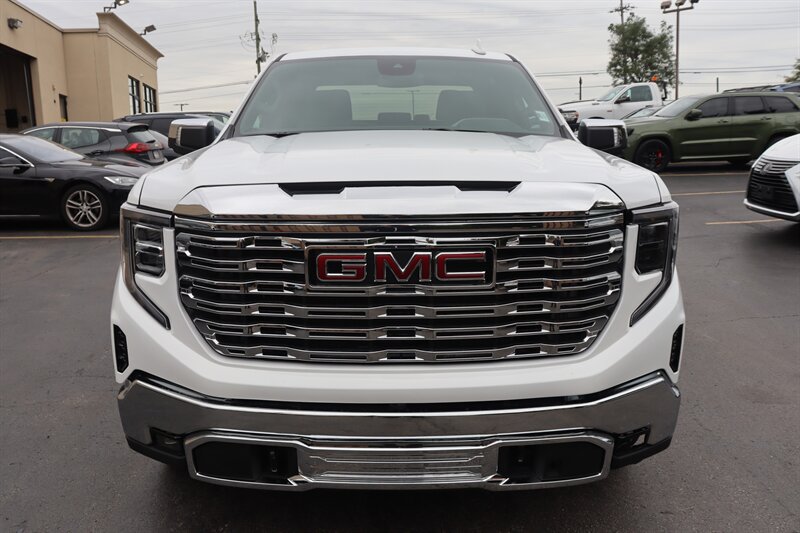 Used 2026 GMC Sierra 1500 SLT AWD/4WD image 2