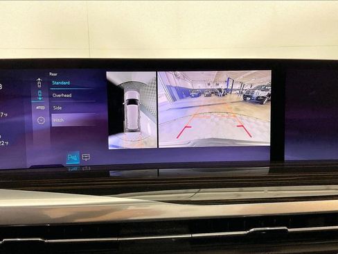 Used 2025 Cadillac Escalade Premium Luxury image 31