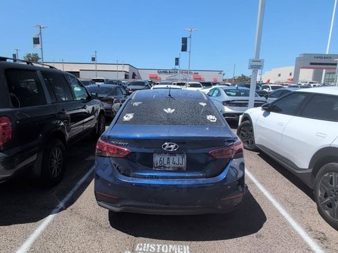 Used 2022 Hyundai Accent SE FWD image 5