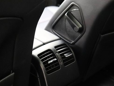 Used 2008 Mercedes-Benz C 300 Sedan image 18
