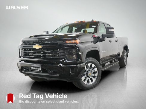Used 2024 Chevrolet Silverado 2500 Custom w/ Custom Value Package AWD/4WD image 1