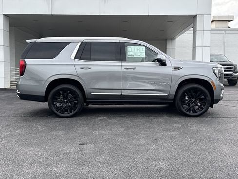 New 2026 GMC Yukon Denali w/ Denali Reserve Package AWD/4WD image 2
