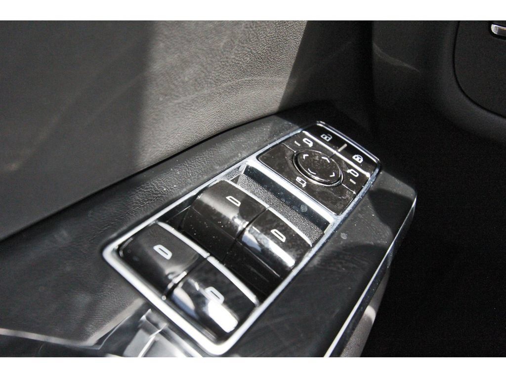 New 2027 Cadillac Escalade ESV Luxury RWD image 16