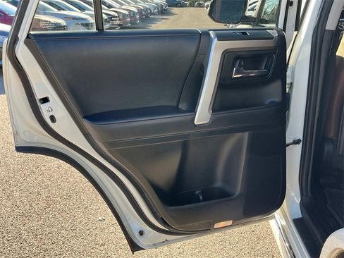 Used 2021 Toyota 4Runner Limited image 24