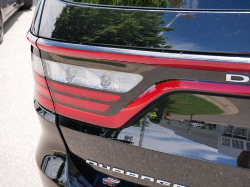 Used 2021 Dodge Durango SXT w/ Trailer Tow Group IV AWD/4WD image 17