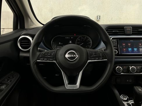 Used 2025 Nissan Versa SV image 28