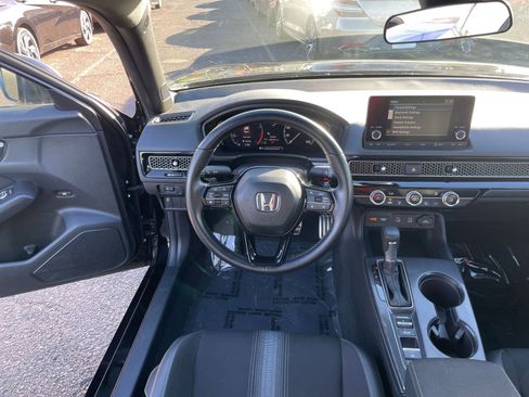Used 2025 Honda Civic Sport image 25