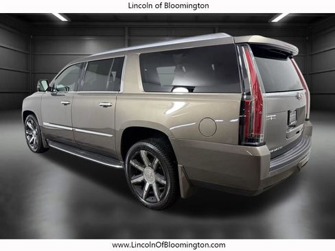 Used 2015 Cadillac Escalade ESV Luxury image 7