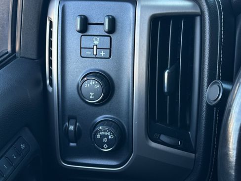 Used 2015 GMC Sierra 3500 Denali image 23