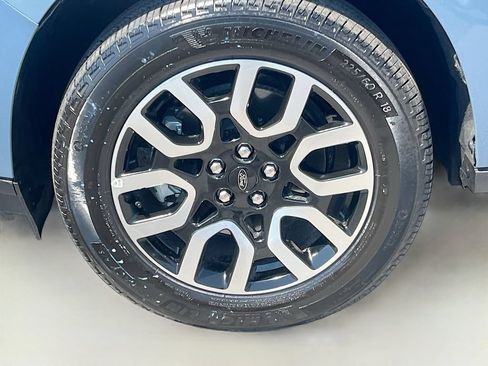 Used 2024 Ford Maverick Lariat w/ 4K Tow Package AWD/4WD image 32