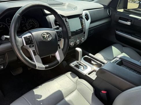 Used 2020 Toyota Tundra SR5 w/ SR5 Leather Package AWD/4WD image 10