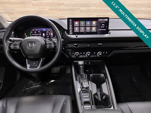 Used 2025 Honda Accord Touring image 2