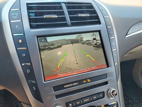 Used 2019 Lincoln MKZ Reserve image 21