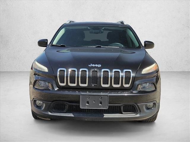 Used 2015 Jeep Cherokee Latitude w/ Comfort/Convenience Group FWD image 2