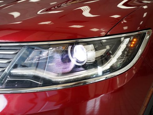 Used 2018 Lincoln MKX Reserve w/ Lincoln MKX Climate Package FWD image 23