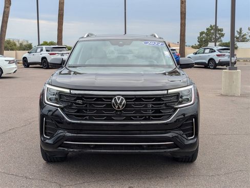 Used 2024 Volkswagen Atlas SEL Premium R-Line image 9