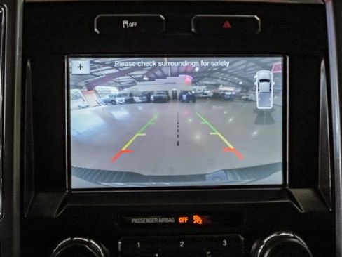 Used 2017 Ford F150 XLT w/ Equipment Group 302A Luxury image 23